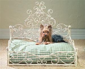 Old World Antique Scroll Pet Bed