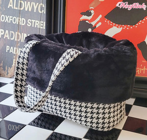 Wooflink Luxe Bag Houndstooth with Removable Fur in Black