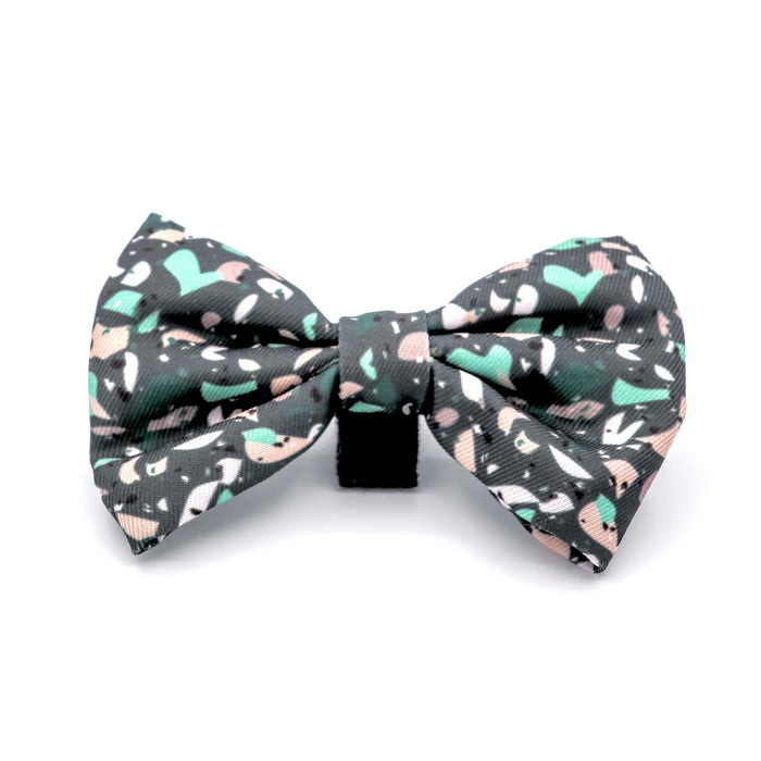 “WIGGLES” BOW TIE